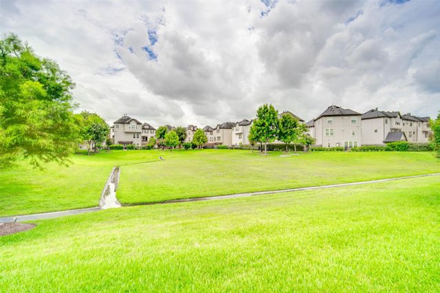 2710 Shadybrook Meadow Drive, Houston, TX 77080