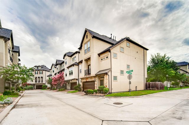 2710 Shadybrook Meadow Drive, Houston, TX 77080