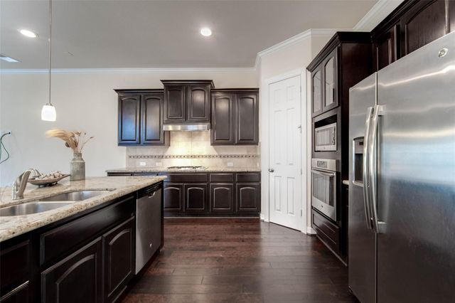 2710 Shadybrook Meadow Drive, Houston, TX 77080