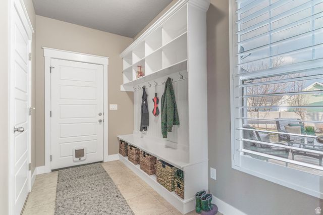 356 N APPLE LEAF AVE, Kaysville, UT 84037