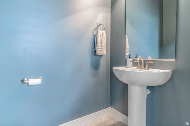 356 N APPLE LEAF AVE, Kaysville, UT 84037