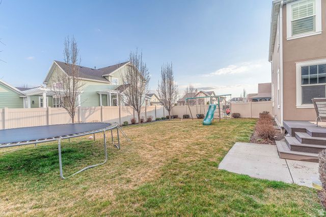 356 N APPLE LEAF AVE, Kaysville, UT 84037