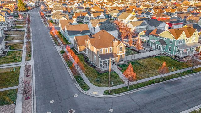 356 N APPLE LEAF AVE, Kaysville, UT 84037