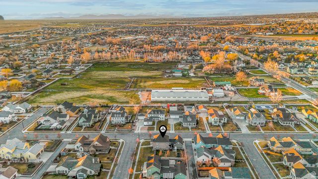 356 N APPLE LEAF AVE, Kaysville, UT 84037