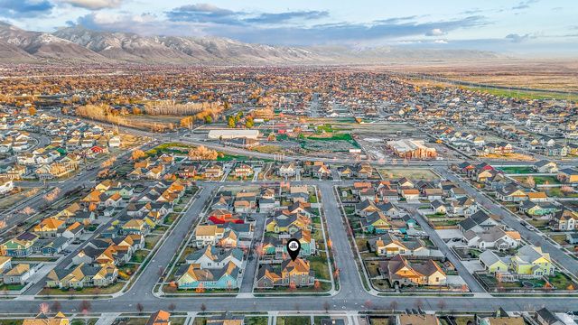 356 N APPLE LEAF AVE, Kaysville, UT 84037