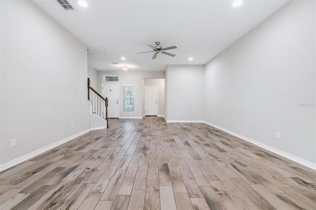 9248 FOX SPARROW ROAD, Tampa, FL 33626
