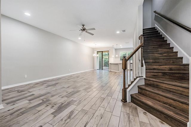 9248 FOX SPARROW ROAD, Tampa, FL 33626