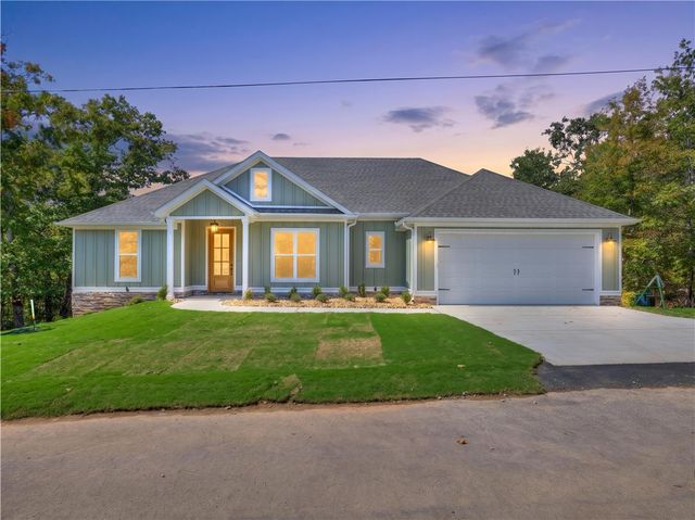4 Dingwall Lane, Bella Vista, AR 72715