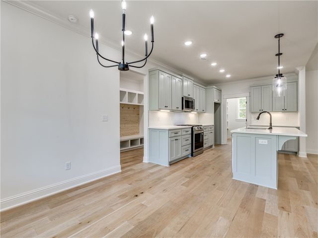 4 Dingwall Lane, Bella Vista, AR 72715