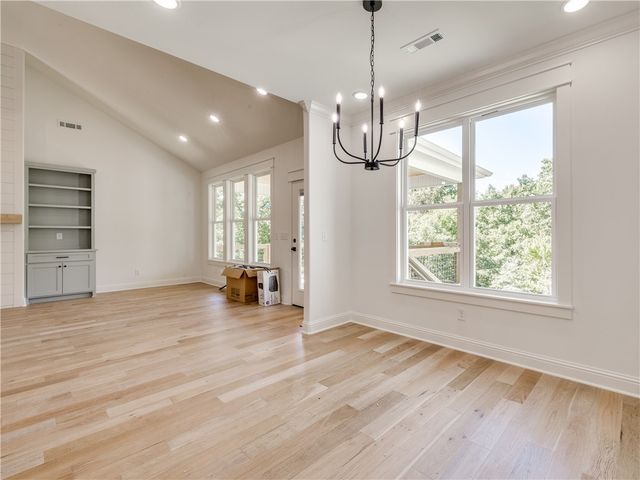 4 Dingwall Lane, Bella Vista, AR 72715