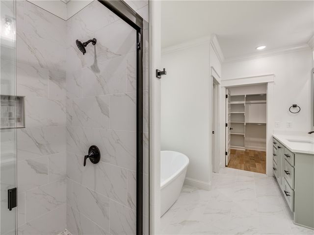 4 Dingwall Lane, Bella Vista, AR 72715