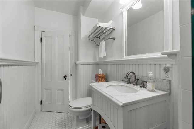 11 Ann Street, Newport, RI 02840