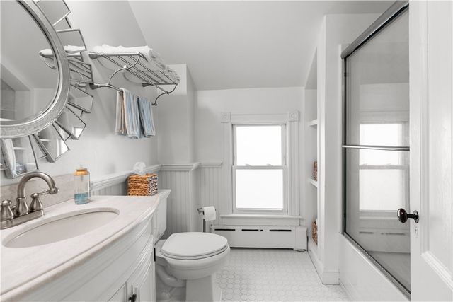 11 Ann Street, Newport, RI 02840