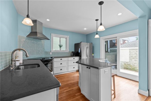 11 Ann Street, Newport, RI 02840