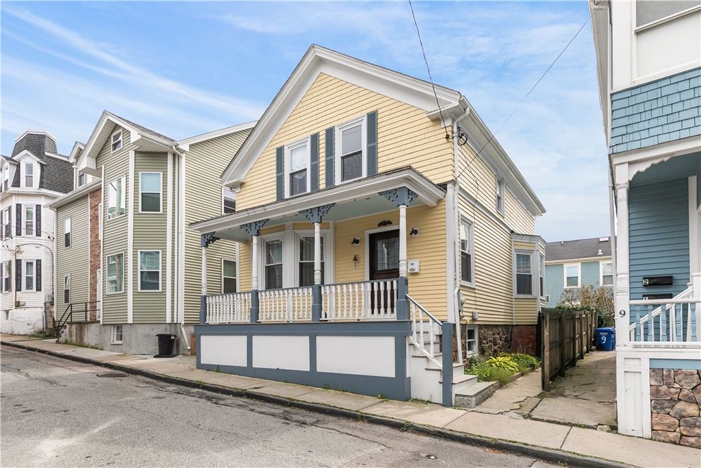 11 Ann Street, Newport, RI 02840