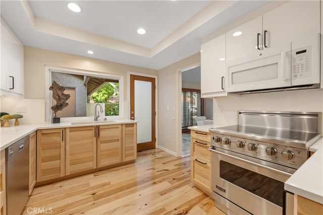 4042 Stoneriver Court, Westlake Village, CA 91362