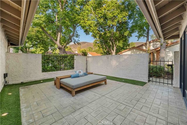 4042 Stoneriver Court, Westlake Village, CA 91362