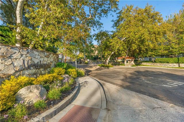 4042 Stoneriver Court, Westlake Village, CA 91362