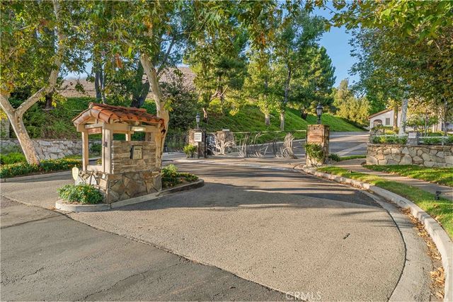 4042 Stoneriver Court, Westlake Village, CA 91362