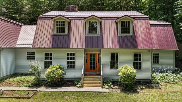 94 Paradise Cove Road, Penrose, NC 28766