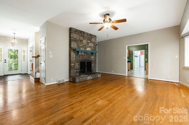 94 Paradise Cove Road, Penrose, NC 28766