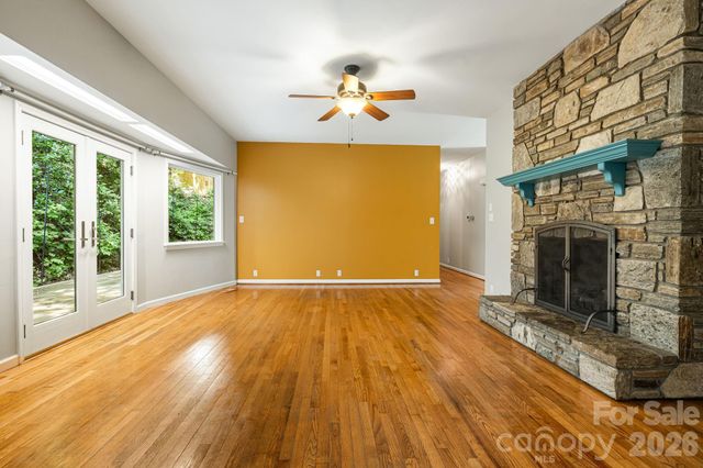 94 Paradise Cove Road, Penrose, NC 28766