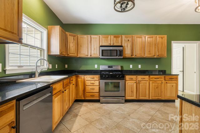 94 Paradise Cove Road, Penrose, NC 28766