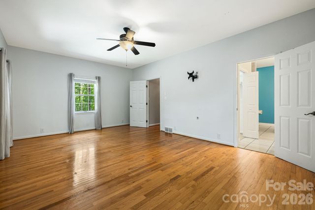 94 Paradise Cove Road, Penrose, NC 28766