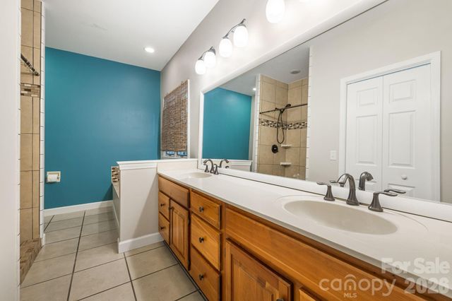 94 Paradise Cove Road, Penrose, NC 28766