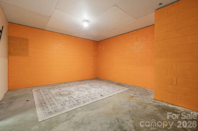 94 Paradise Cove Road, Penrose, NC 28766