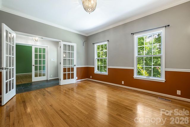 94 Paradise Cove Road, Penrose, NC 28766