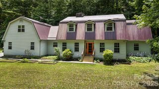 94 Paradise Cove Road, Penrose, NC 28766