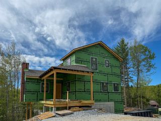 100 Sawyer Hill Road, Mount Holly, VT 05758