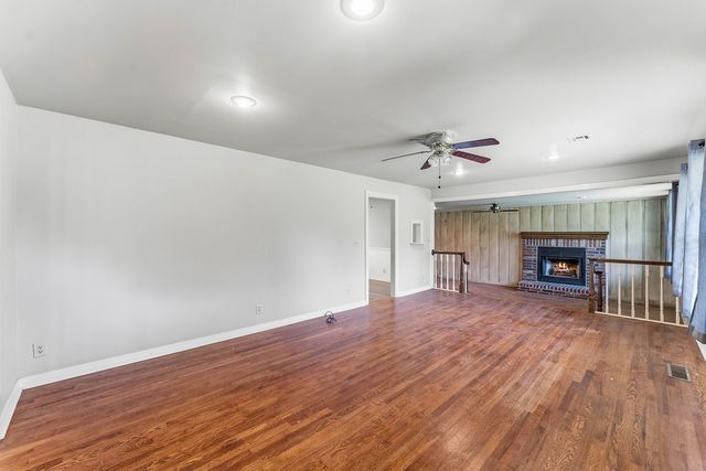 607 NW Jefferson Street, Bentonville, AR 72712