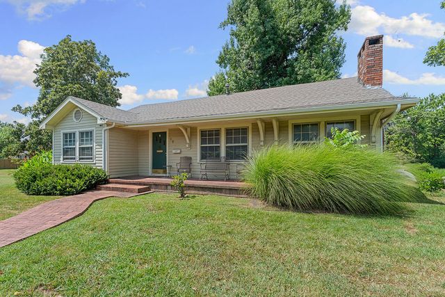 607 NW Jefferson Street, Bentonville, AR 72712