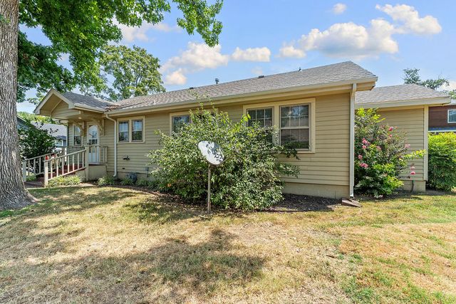 607 NW Jefferson Street, Bentonville, AR 72712
