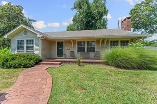 607 NW Jefferson Street, Bentonville, AR 72712