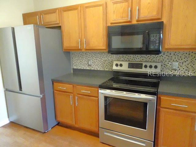 3 Hollowtail Dr, Bluffton, SC 29910