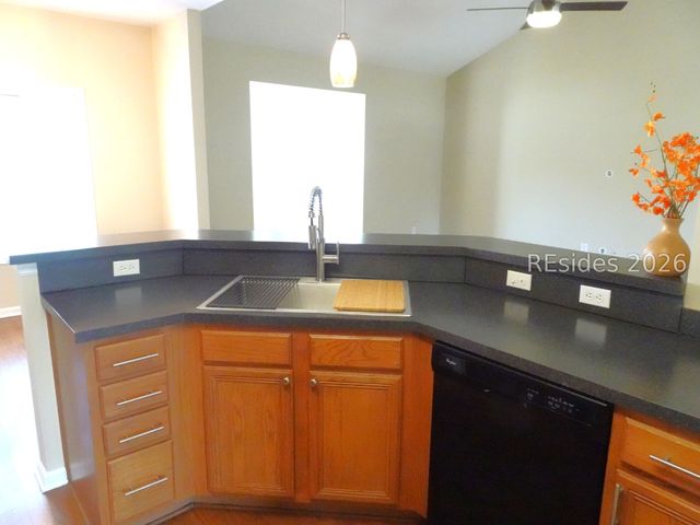 3 Hollowtail Dr, Bluffton, SC 29910