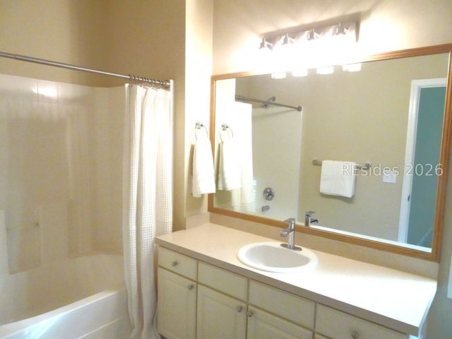 3 Hollowtail Dr, Bluffton, SC 29910