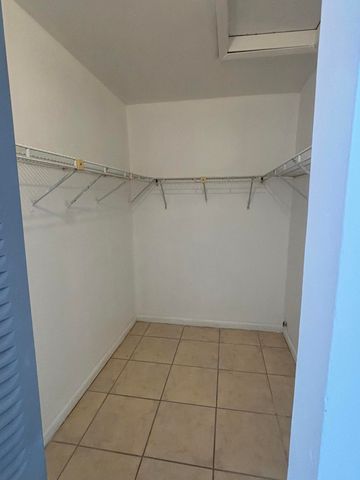 10020 WINDING LAKE Road 201, Sunrise, FL 33351