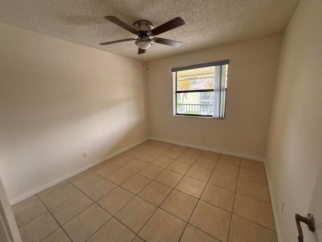 10020 WINDING LAKE Road 201, Sunrise, FL 33351