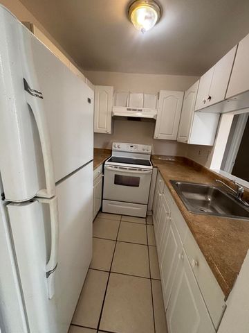 10020 WINDING LAKE Road 201, Sunrise, FL 33351