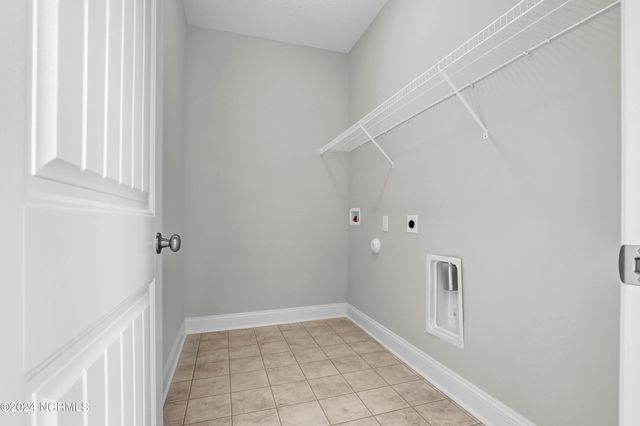 801 Calebs Creek Court, Maysville, NC 28555