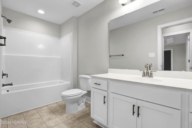 801 Calebs Creek Court, Maysville, NC 28555