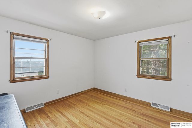 4668 Drexel Street, Omaha, NE 68117