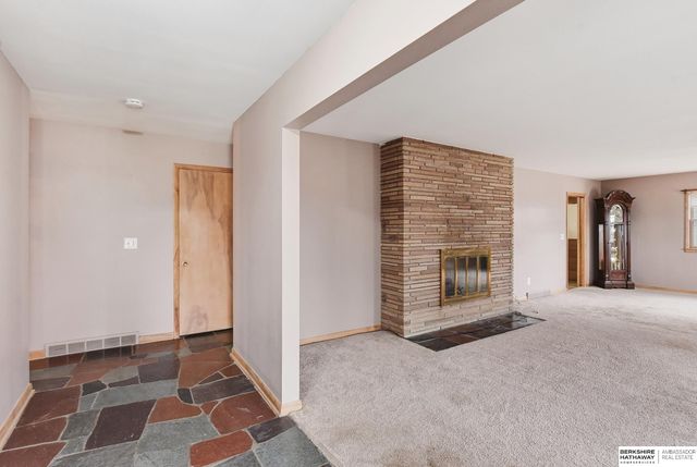 4668 Drexel Street, Omaha, NE 68117