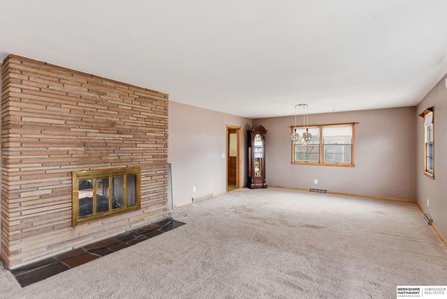 4668 Drexel Street, Omaha, NE 68117