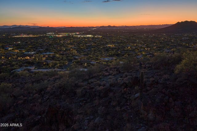 6308 E VILLA CASSANDRA Way 40, Carefree, AZ 85377