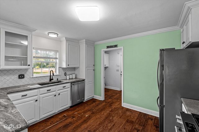 10336 Meadowview Drive, Keithville, LA 71047